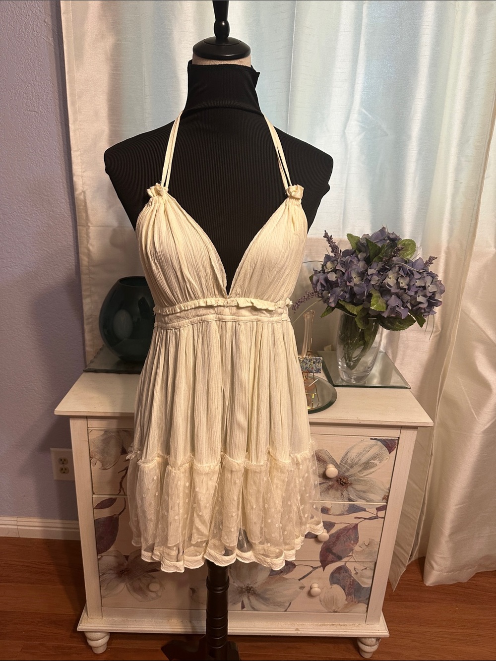Lacy Cream Halter Babydoll Dress - Unbranded - Picture 2 of 7